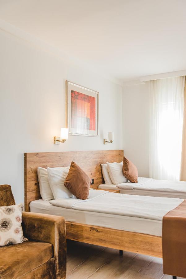 Uptown Bueyuek Anadolu Girne Hotel Exterior foto