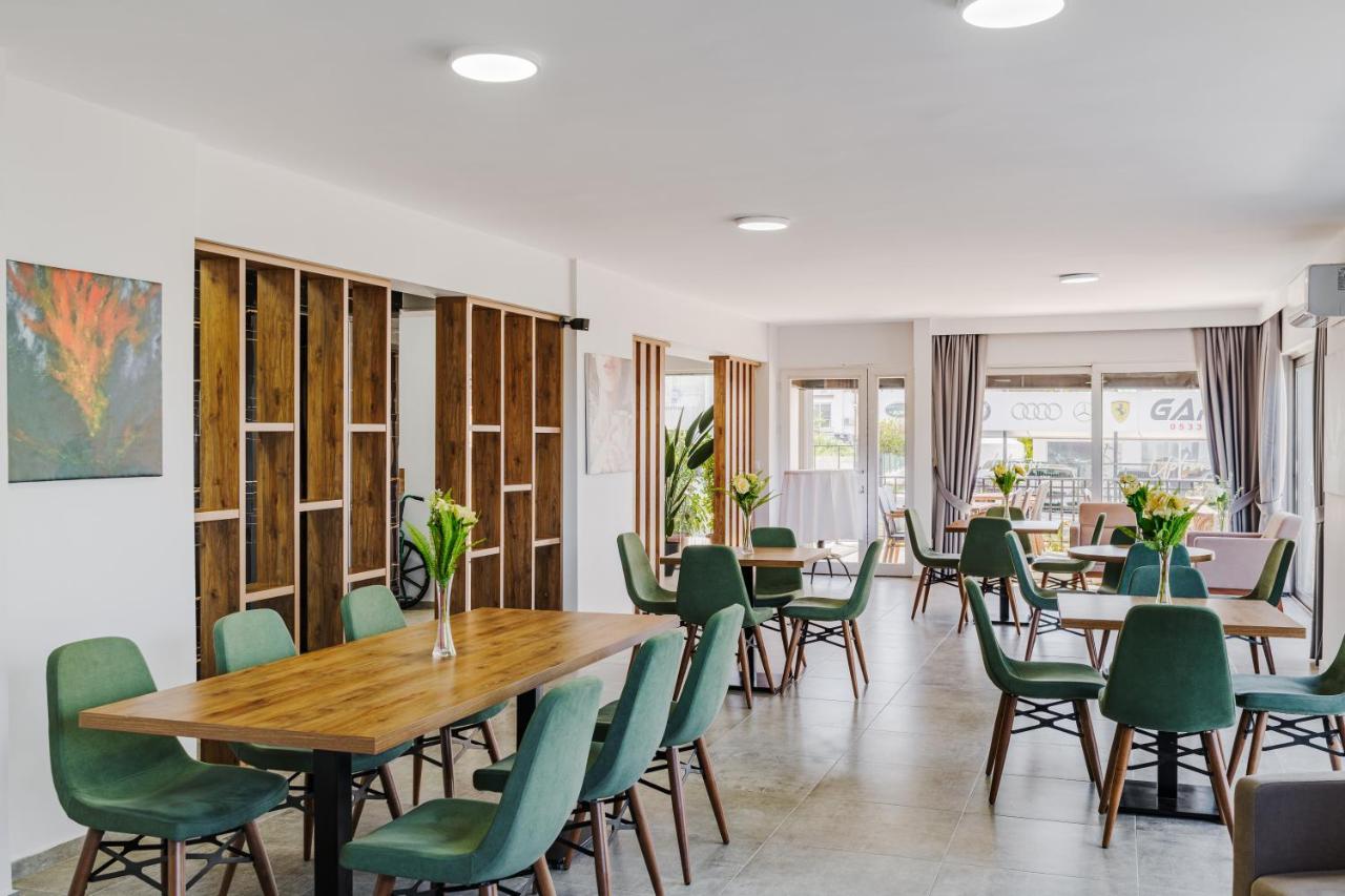 Uptown Bueyuek Anadolu Girne Hotel Exterior foto
