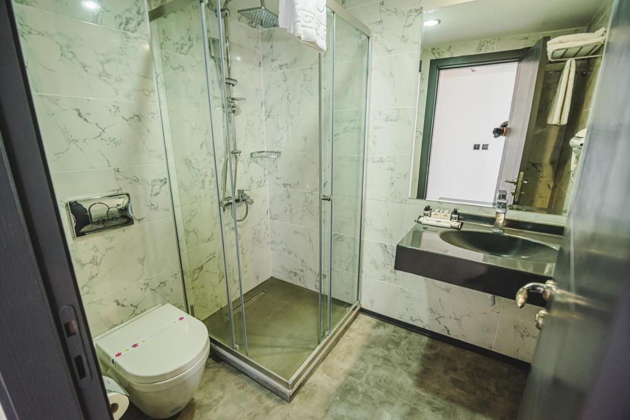 Uptown Bueyuek Anadolu Girne Hotel Exterior foto